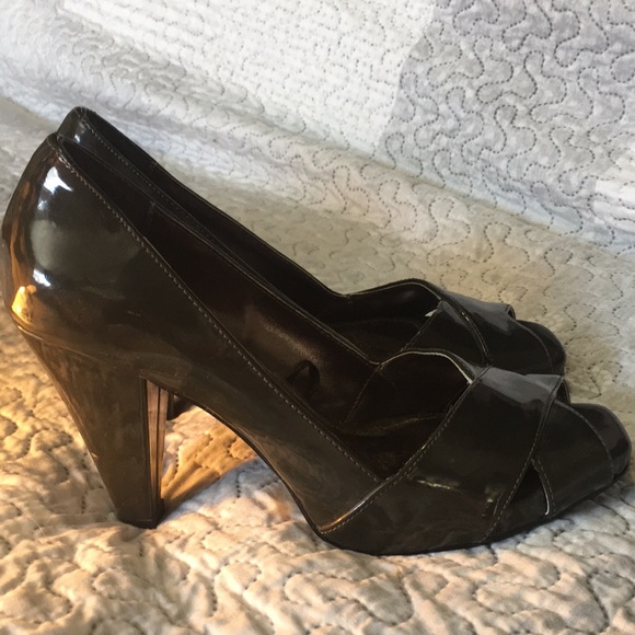 Green open toe heels - Picture 6 of 7